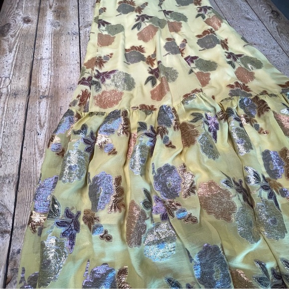 Delfi Collective Silk Shimmer Floral Drop Waist Midi Dress Yellow Medium - Picture 6 of 11